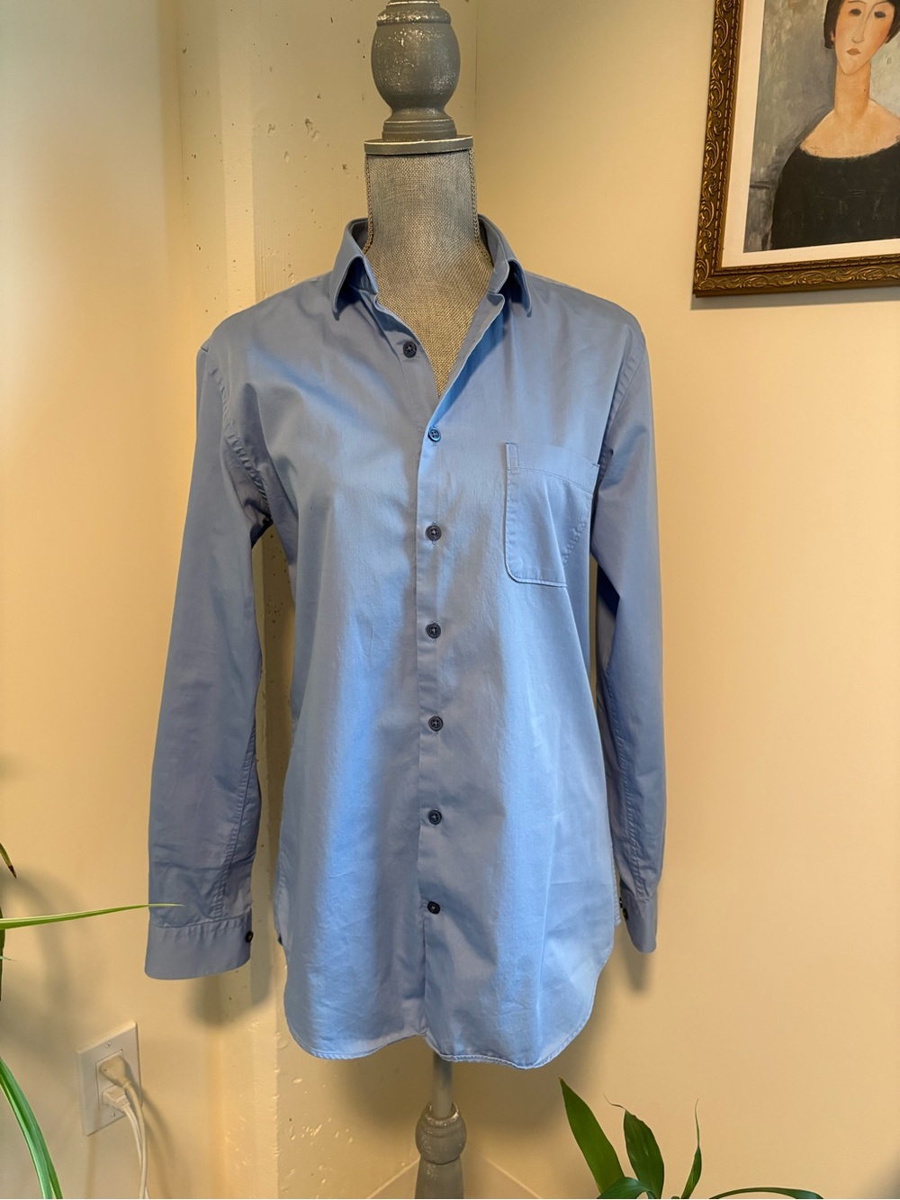 Men’s Long-Sleeve Dress Shirt in Light Blue